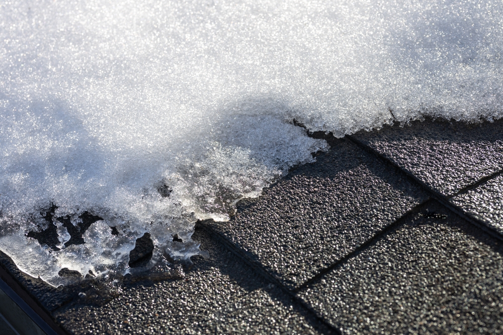 Does the Change of Seasons Endanger Your Roof?